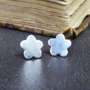 MM1210F FLOWER STUD EARRINGS